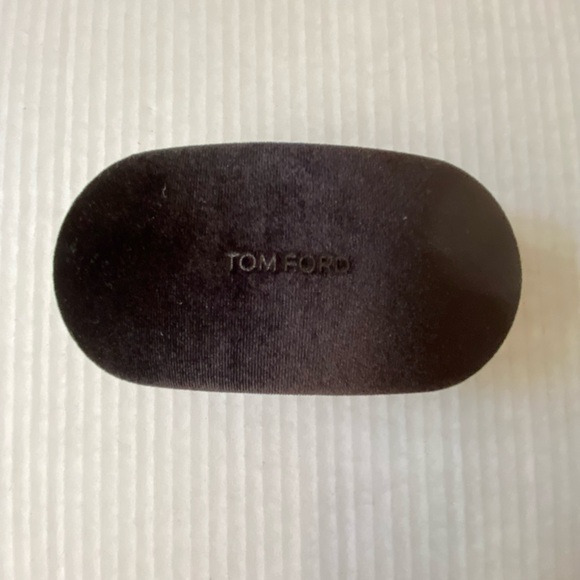 TOM FORD Brown Velvet and Suede Microfiber Clamshell Sunglass Case - Picture 5 of 13